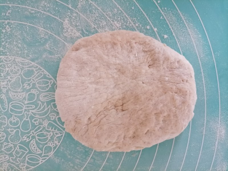 Super soft Steps to make medium black whole wheat burger embryo Big Mac whole wheat hamburger: 15