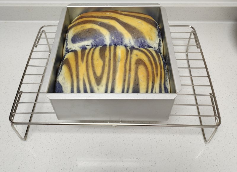 Butterfly Pea How to make pollen two-color pattern bread: 13